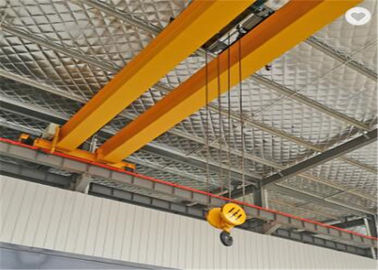 10 टन इलेक्ट्रिक ब्रिज डबल गर्डर ओवरहेड क्रेन उच्च क्षमता वाले ए 3-ए 5 पीले रंग में काम कर रहे हैं